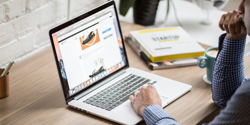 Oprogramowanie do prowadzenia sprzedaży online Jakie oprogramowanie będzie najlepsze dla Twojej branży i e-biznesu?
